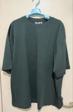 Tシャツ（UNIQLO U）