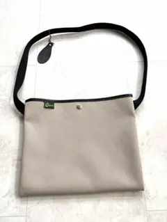 Brady ブレディ　サコッシュ グレー　ショルダーバッグ　DARWENのサムネイル