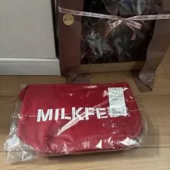 新品 MILKFED. 保冷バッグ レッドのサムネイル
