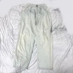 SALE！　GU ライトブルー タックデニムパンツ