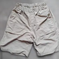 UNIQLO　ベージュ ハーフパンツ 160サイズ