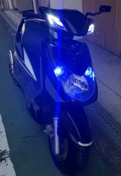 シグナスX 4型 モビスターエディション 国内1300台限定【千葉県から 