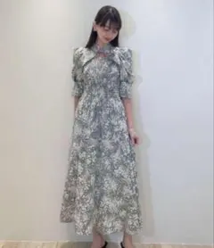 2026年最新作/極美品】SNIDELデコルテオープンワンピースフラワー0