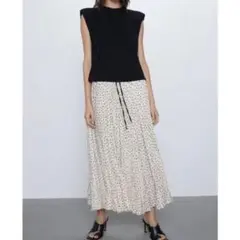 【新品未使用】ZARA ドットスカート