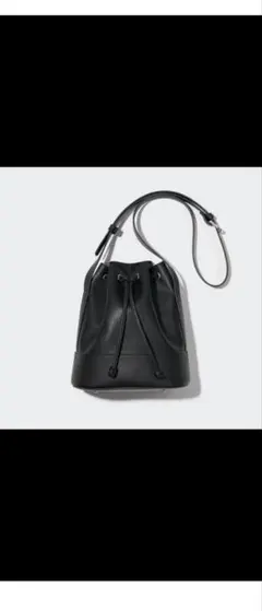 【値下げ 美品】ユニクロ　レザータッチドローストリングショルダーバッグ