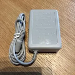 【新品】DSi 2DS 3ds new 3dsll用ACアダプター充電器