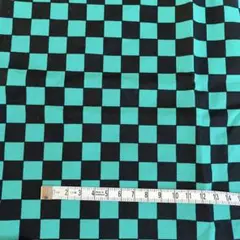 鬼滅の刃　綿布地2枚　57cm幅×55,59