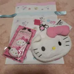 サンリオオリジナル品　キティ リール付き顔型ポーチ　クリップ　ショップバック付き