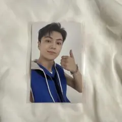 Item thumbnail for item 550c82d2-bf0d-48c1-b21f-5bd3774243ee