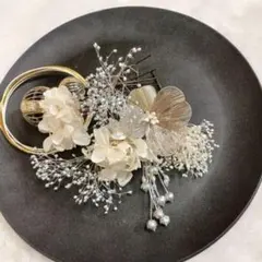 【らくらくメルカリ便】成人式　卒業式　髪飾り　ブラック　シルバー　前撮り　後撮り