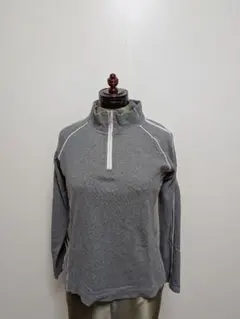 グレー ハーフジップ トップス