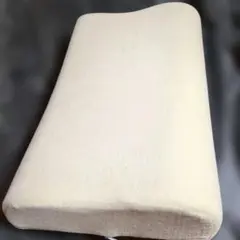 True Sleeper 枕 クリーム色　低反発