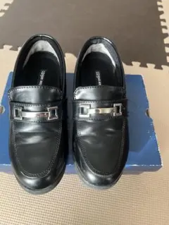 ブラックフォーマルシューズ ストラップ付き　23センチ