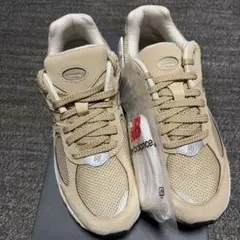 New Balance ML2002R2のサムネイル