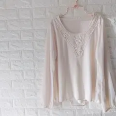 t*o様 300円〜【極美品】大人可愛い♡繊細レース×ボリューム袖ブラウス 上品