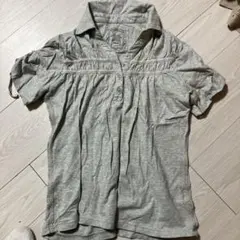 グレー 半袖 Tシャツ ボタン付き フリルのサムネイル