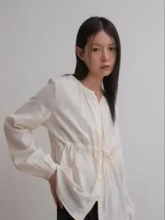 OHOTORO Gather Stripe Blouse Creamのサムネイル