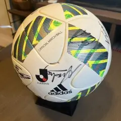 【未使用】サッカーボール　Jリーグ試合球　サイン入り 複数選手] 2024 Jリーグ公式球 (直筆サイン入り・実使用) – Fun Portal