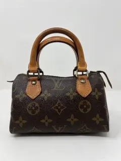 Item thumbnail for item 3f6429e4-12e2-4578-85ab-cddc6e3fe93d