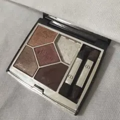 Dior サンククルールクチュール アイシャドウパレット 689のサムネイル