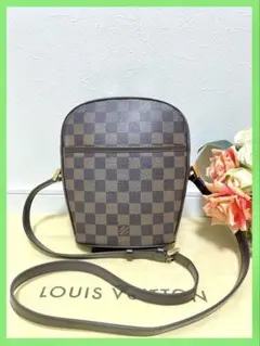 Item thumbnail for item 4b90f221-1207-4214-b434-bebcc942be99