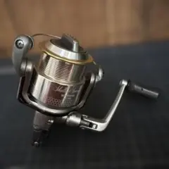 【極美品・完動品】SHIMANO ツインパワー 2500mgs 極美品・完動品】SHIMANO ツインパワー 2500mgs
