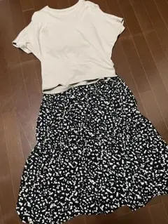 【美品お値下げ】アパートバイローリーズ　柄スカート　フリーサイズ