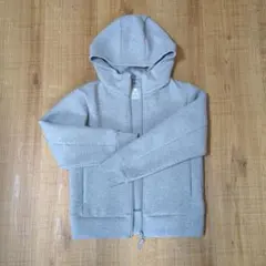 ユニクロ グレー フード付きスウェットパーカー 140