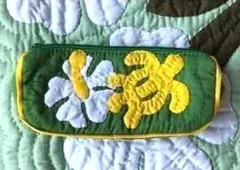 在庫一掃セール!! 三角ポーチ♡ホヌ&ハイビスカス♡グリーン♡ハワイアンキルト