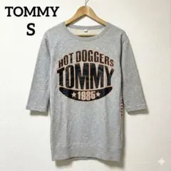 TOMMY ロング丈スウェット チュニック グレー アメカジ風 フロントロゴ
