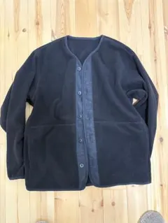 ブラック フリースジャケット ボタン付き