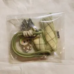 LaBuBu アルファベット　イニシャル　V