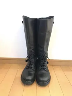 Dr.Martens バックジップブーツ