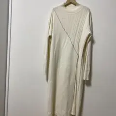 AMERIのアイボリー 長袖ニットロングワンピース です。