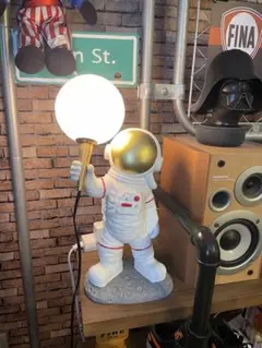 【美品】かわいい宇宙飛行士 LEDライトのサムネイル