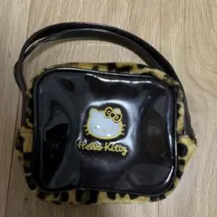 ハローキティ ヒョウ柄ポーチ