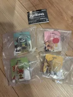 ズートピア　パッケージチャームコレクション　ガチャ　キーホルダー