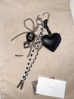 ハート型レザー風チャーム