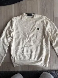 FRED PERRY クリーム色セーター　サイズMのサムネイル
