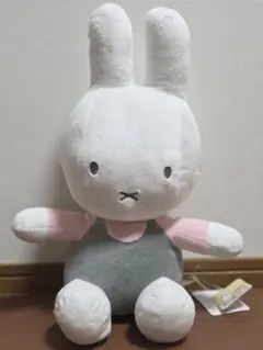 値下げ】ミッフィー ぬいぐるみ 四つ足 ホワイト - メルカリ