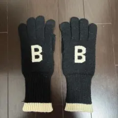 B刺繍入り黒手袋
