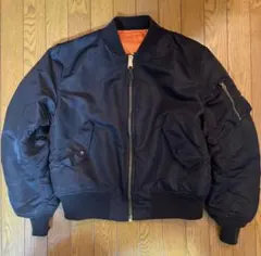 Alpha Industries MA-1 フライトジャケットのサムネイル