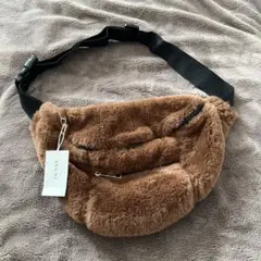 Item thumbnail for item 7021451e-0ccf-4890-8a2c-78d97af460e7