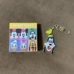 ディズニー シークレットチャーム グーフィー