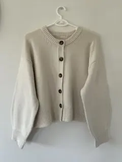 GU アイボリー ニット カーディガン ボタン付き