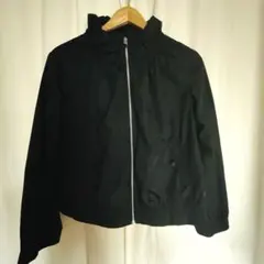 ユニクロ　UNIQLOブラック ジャンパー スタンドカラー　ナイロン黒ブルゾン