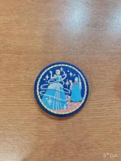 ディズニー 刺繍缶バッチ 2 シンデレラ