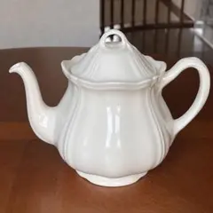 【訳あり】廃盤・未使用 ウェッジウッド クィーンズプレイン 花リム ティーセット 訳あり】廃盤・未使用 ウェッジウッド クィーンズプレイン 花