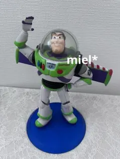 トイ・ストーリー バズライトイヤー フィギュア