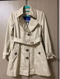 バーバリーブルーレーベル　トレンチコート ベージュ